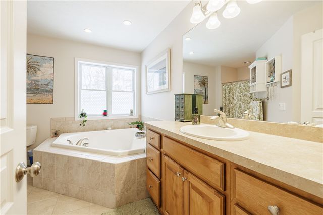 643 Kayloc Circle, Webster, NY 14580