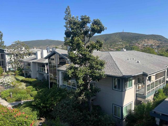 1682 Circa Del Lago A305, San Marcos, CA 92078