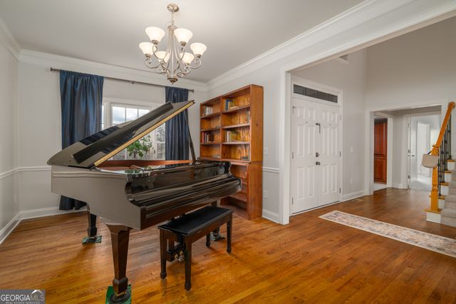 508 Crested Hawk Ridge, Canton, GA 30114