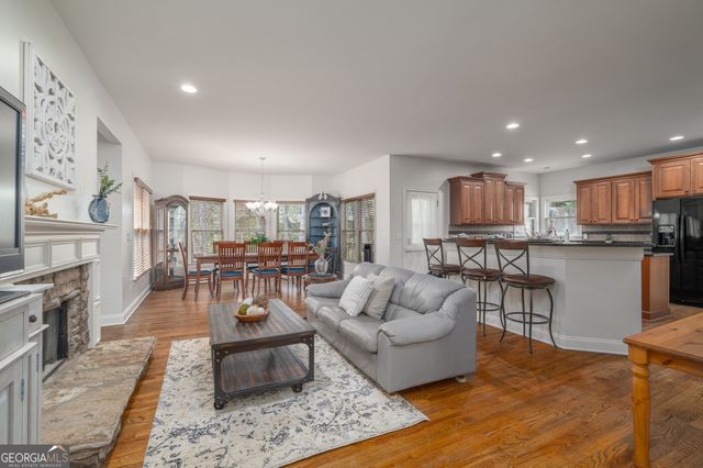 508 Crested Hawk Ridge, Canton, GA 30114