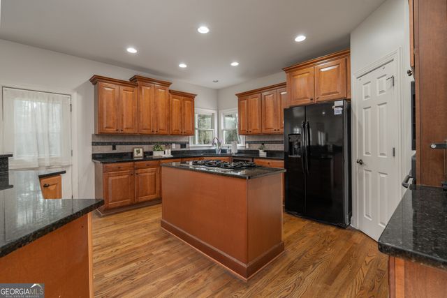 508 Crested Hawk Ridge, Canton, GA 30114