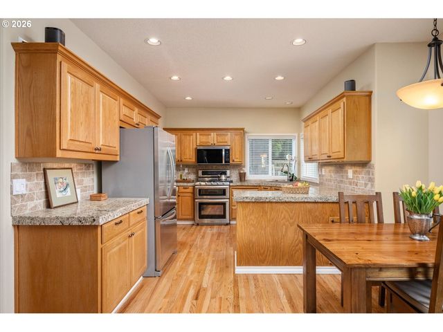 17460 Sw 108TH Pl, Tualatin, OR 97062
