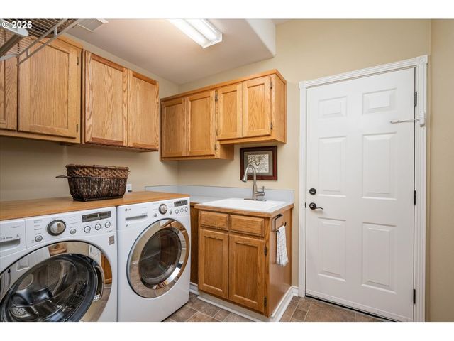 17460 Sw 108TH Pl, Tualatin, OR 97062