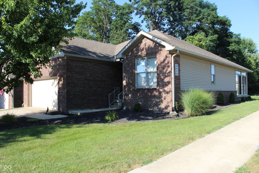 499 Ridgeland Road, Greencastle, IN 46135