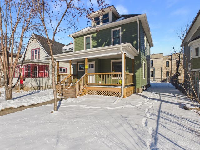 2427 17th Avenue S, Minneapolis, MN 55404