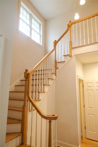 6 Holly Knolls, Armonk, NY 10504