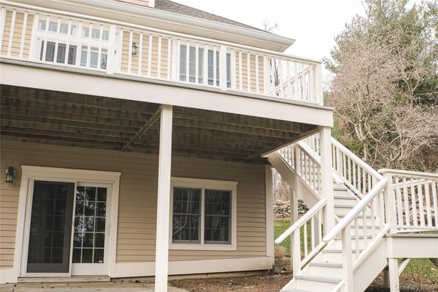 6 Holly Knolls, Armonk, NY 10504