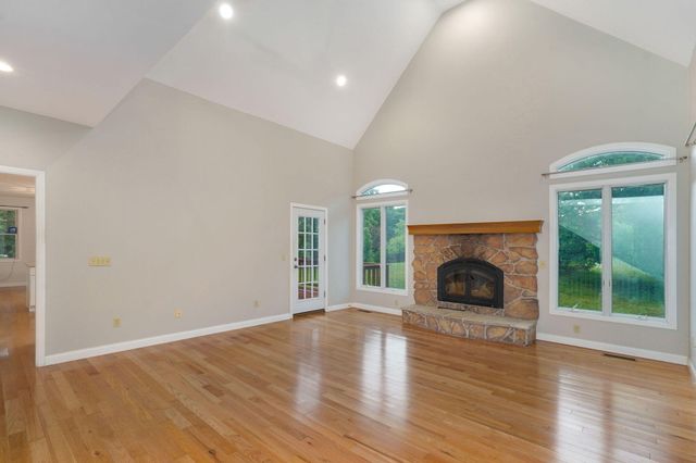 1088 Indian Grove Lane, Rogersville, MO 65742