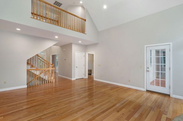 1088 Indian Grove Lane, Rogersville, MO 65742