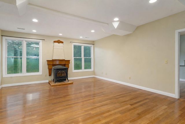 1088 Indian Grove Lane, Rogersville, MO 65742