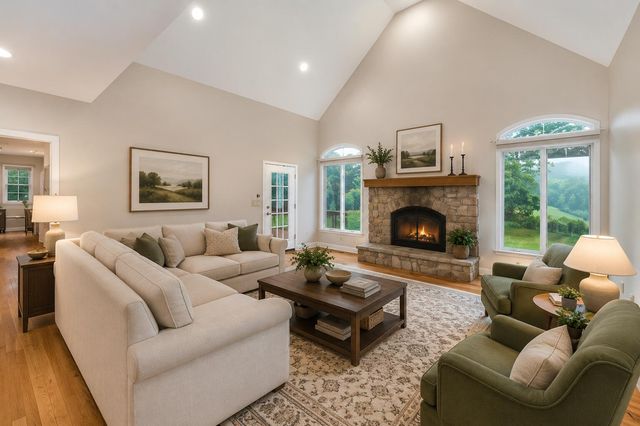 1088 Indian Grove Lane, Rogersville, MO 65742