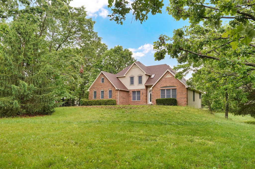 1088 Indian Grove Lane, Rogersville, MO 65742