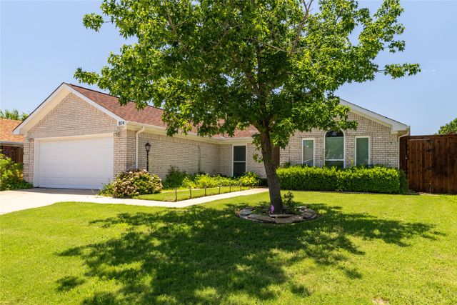 874 Havenbrook Drive, Arlington, TX 76001