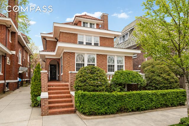 63 Maple Street, New York City, NY 11225