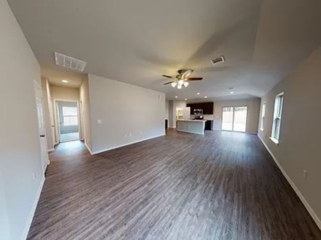 2551 E Meramec Street, Fayetteville, AR 72701