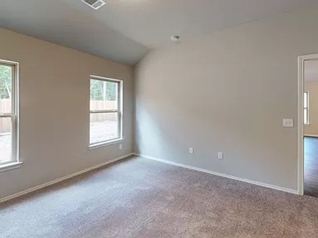2551 E Meramec Street, Fayetteville, AR 72701