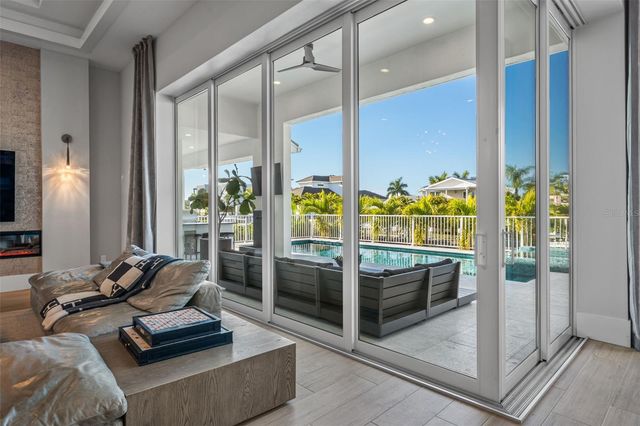 1643 STANFORD LANE, Sarasota, FL 34231