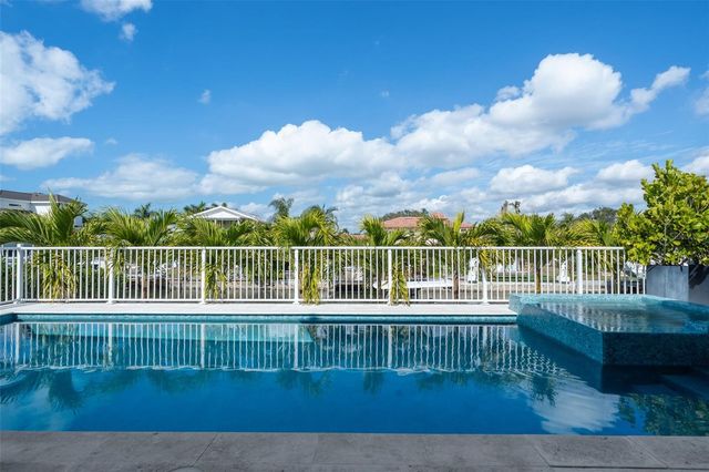 1643 STANFORD LANE, Sarasota, FL 34231