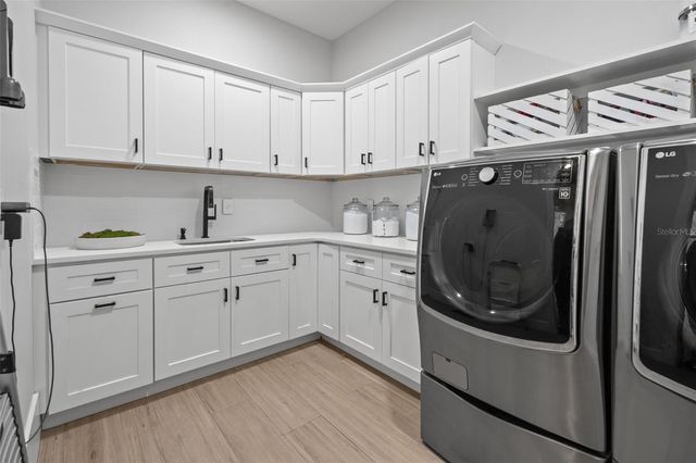 1643 STANFORD LANE, Sarasota, FL 34231