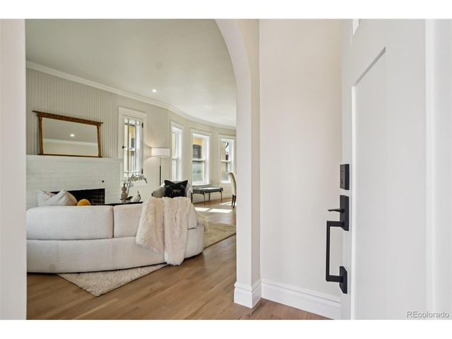 851 S Washington St, Denver, CO 80209