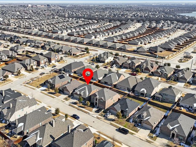 2109 Lake Hawthorne Trail, Little Elm, TX 75068