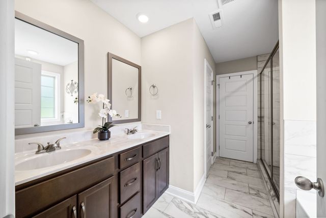 2641 Rafiki Dr, Clarksville, TN 37042