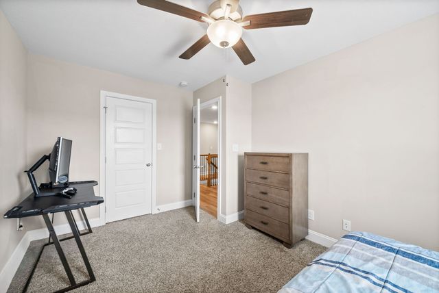 2641 Rafiki Dr, Clarksville, TN 37042