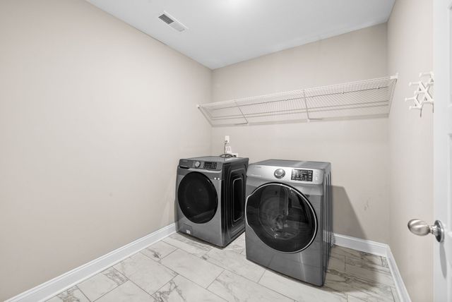 2641 Rafiki Dr, Clarksville, TN 37042