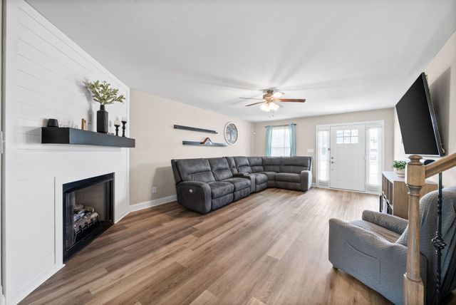 2641 Rafiki Dr, Clarksville, TN 37042