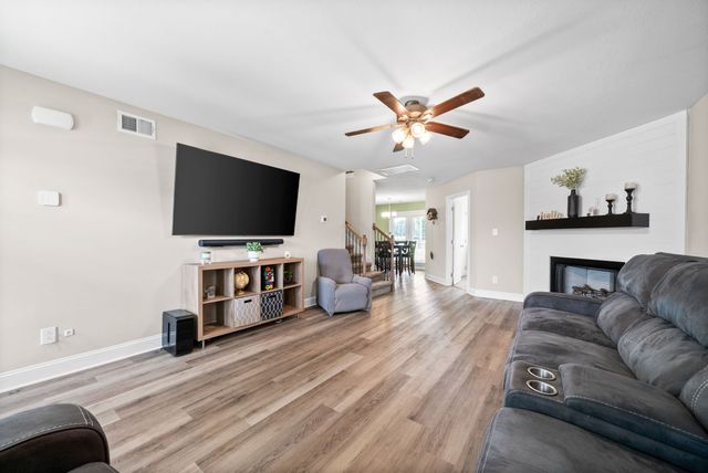 2641 Rafiki Dr, Clarksville, TN 37042