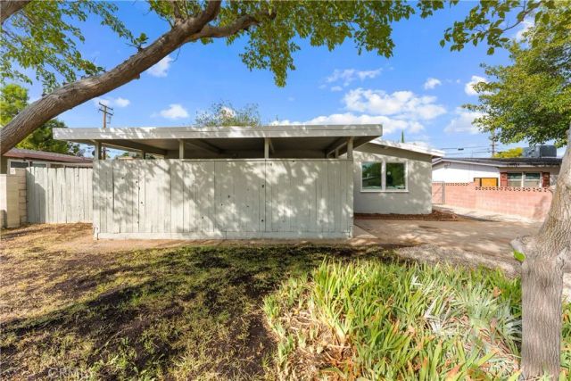 38631 E 3rd Street, Palmdale, CA 93550
