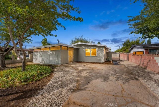 38631 E 3rd Street, Palmdale, CA 93550