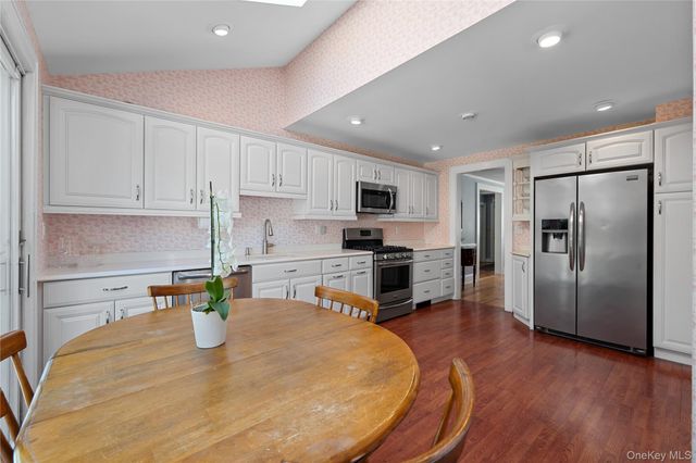 122 Palmyra Avenue, Woodmere, NY 11598