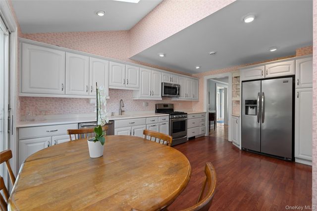 122 Palmyra Avenue, Woodmere, NY 11598