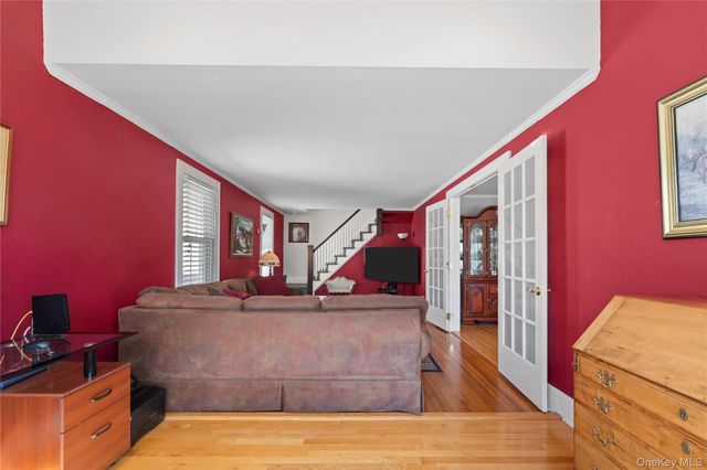 122 Palmyra Avenue, Woodmere, NY 11598