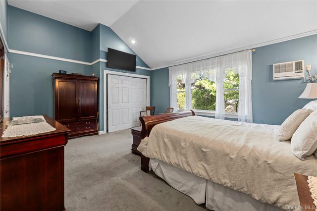 122 Palmyra Avenue, Woodmere, NY 11598