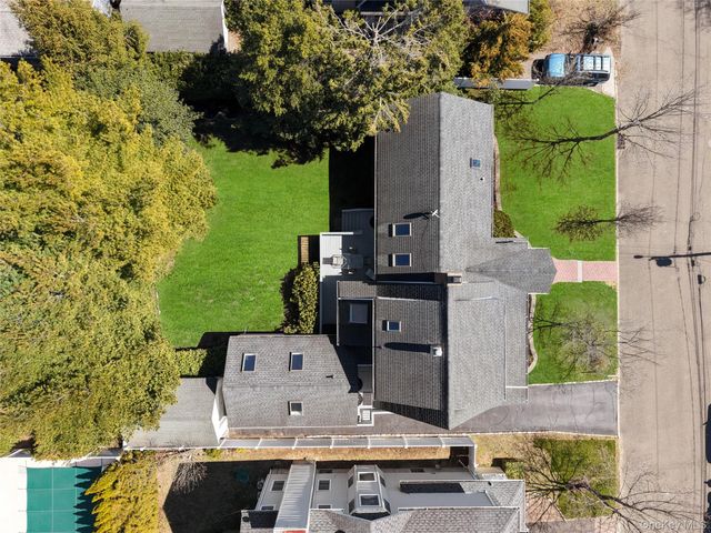 122 Palmyra Avenue, Woodmere, NY 11598