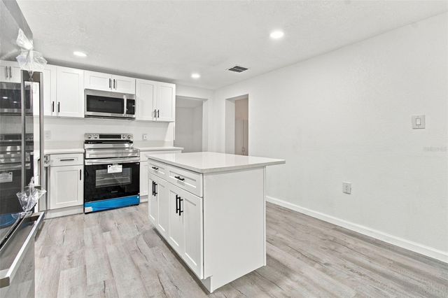 38351 7TH AVENUE, Zephyrhills, FL 33542