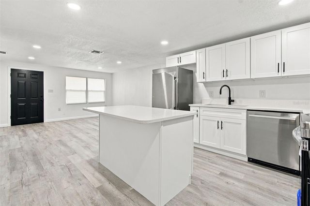 38351 7TH AVENUE, Zephyrhills, FL 33542