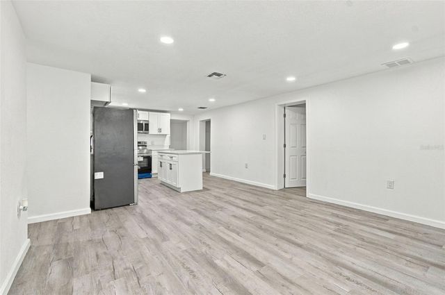 38351 7TH AVENUE, Zephyrhills, FL 33542