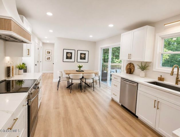 31 Arbutus Drive, Queensbury, NY 12804