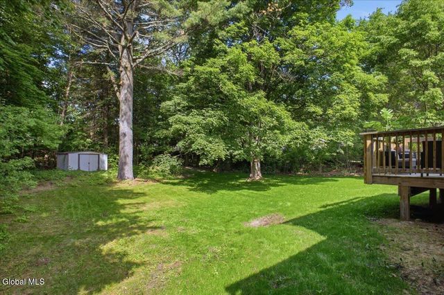31 Arbutus Drive, Queensbury, NY 12804