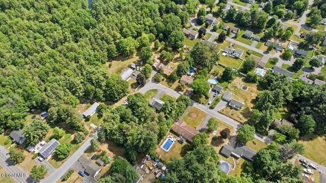 31 Arbutus Drive, Queensbury, NY 12804