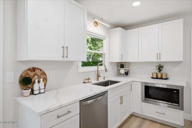 31 Arbutus Drive, Queensbury, NY 12804