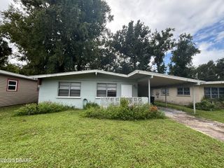 724 Greenway Place, Daytona Beach, FL 32114