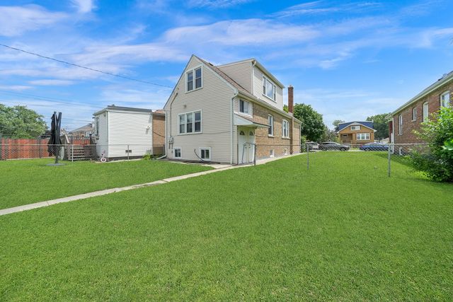 2718 Kenilworth Avenue, Berwyn, IL 60402