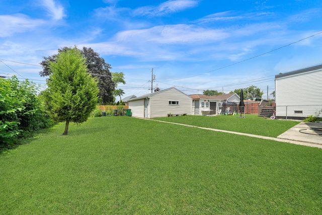 2718 Kenilworth Avenue, Berwyn, IL 60402