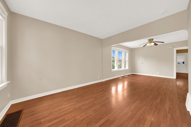 2718 Kenilworth Avenue, Berwyn, IL 60402
