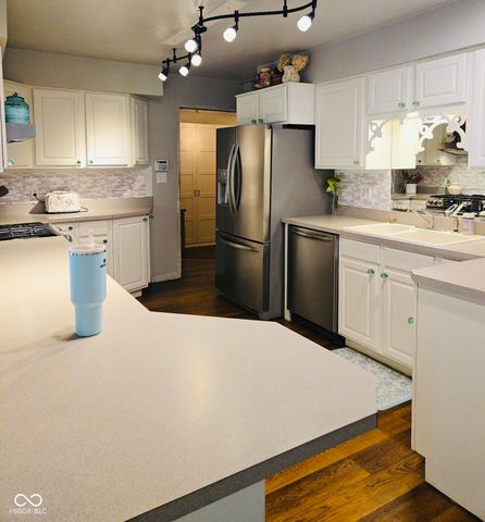 2114 Elmwood Drive, Lebanon, IN 46052