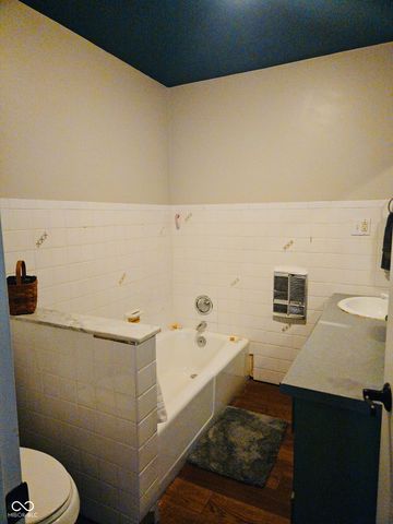 2114 Elmwood Drive, Lebanon, IN 46052